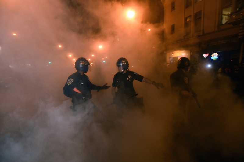 Illustration for article titled San Francisco Brings Fire And Fistfights To World Series Celebrations